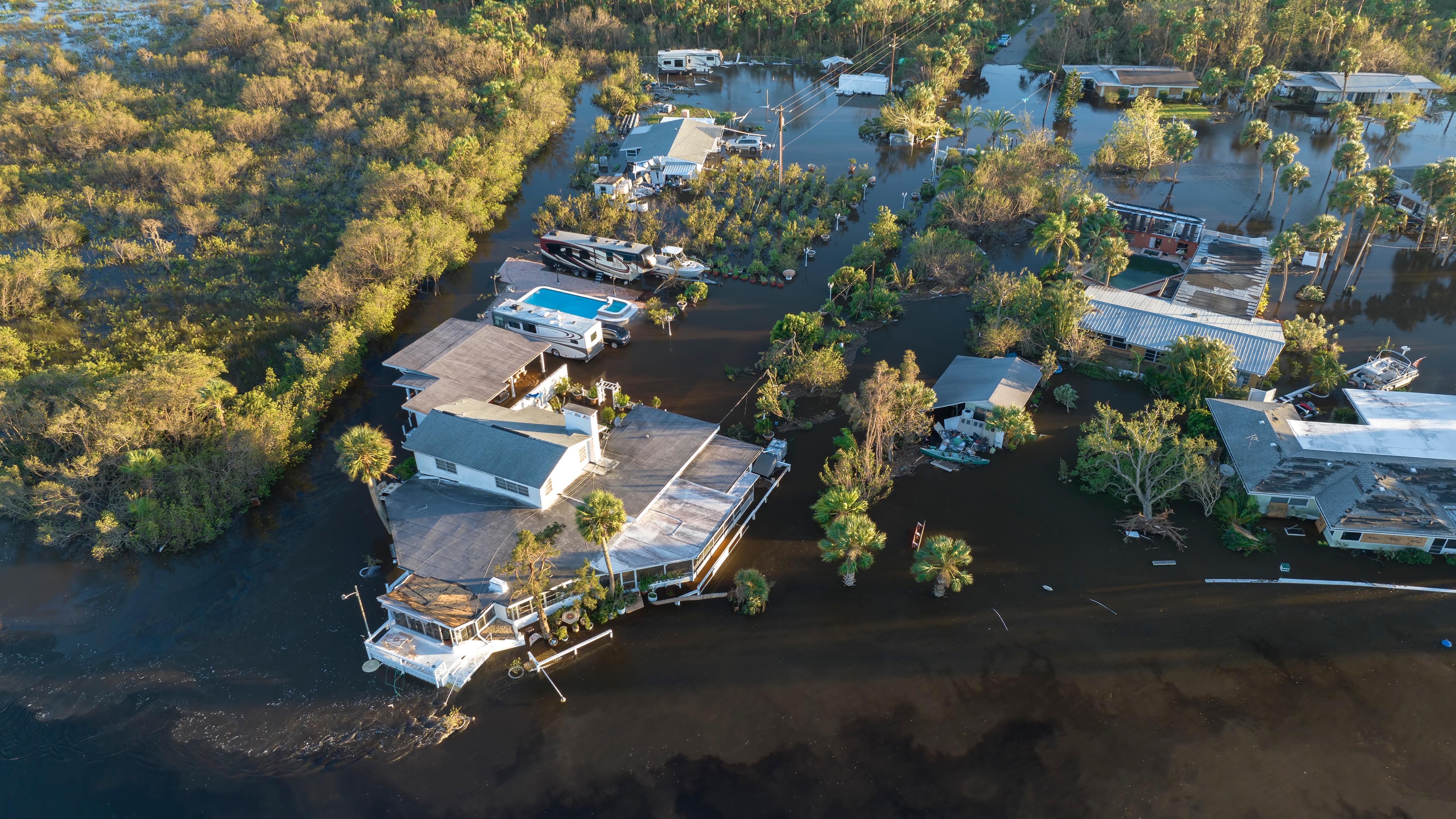 Aerial view of a flooded neighborhood in the Mississippi region